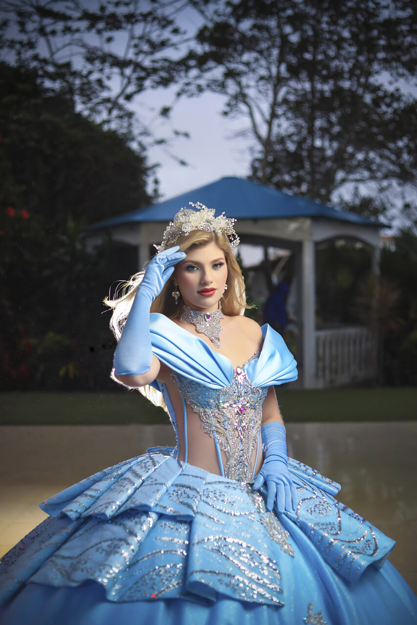 vestido-quinceanera-inspirado-cenicienta-celeste 2