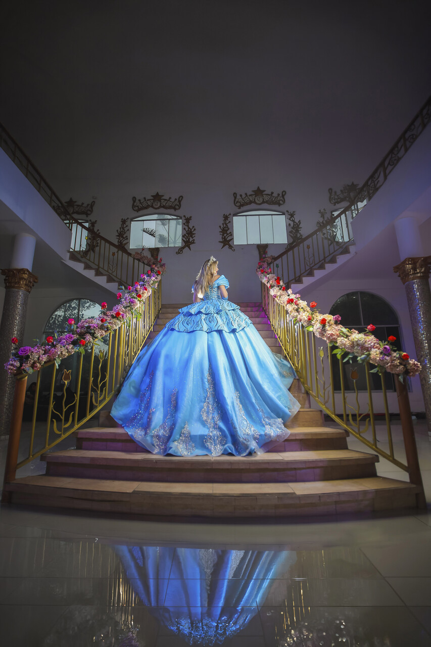 vestido-quinceanera-inspirado-cenicienta-celeste 4
